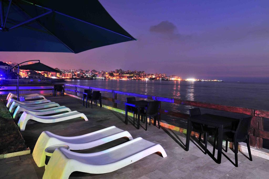 Arcada Marina Hotel จูนิเย ภายนอก รูปภาพ