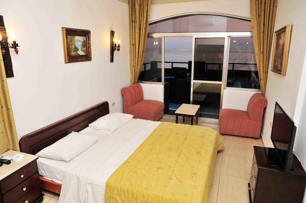 Arcada Marina Hotel จูนิเย ห้อง รูปภาพ