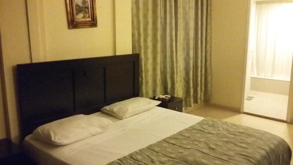 Arcada Marina Hotel จูนิเย ภายนอก รูปภาพ