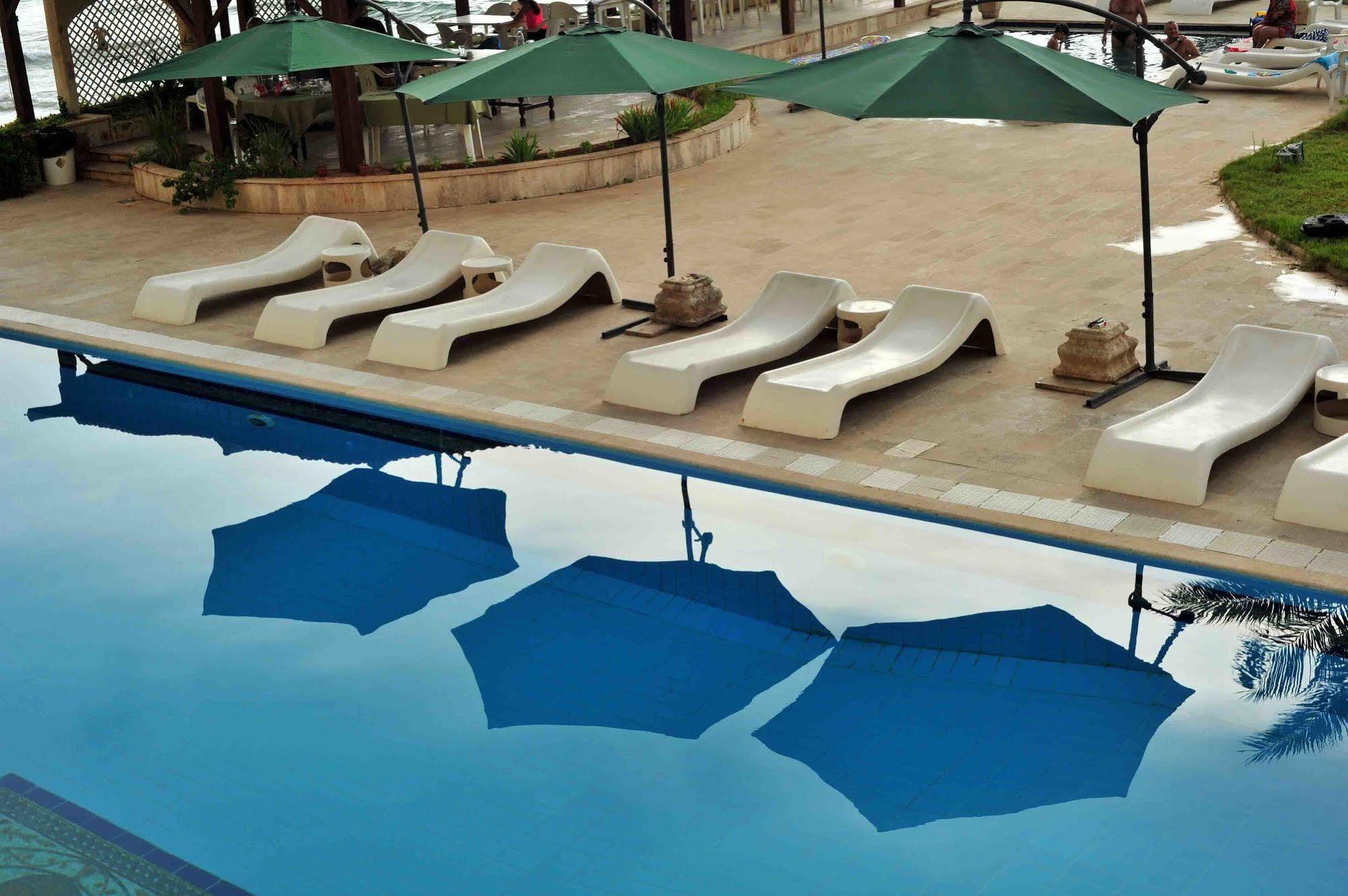 Arcada Marina Hotel จูนิเย ภายนอก รูปภาพ