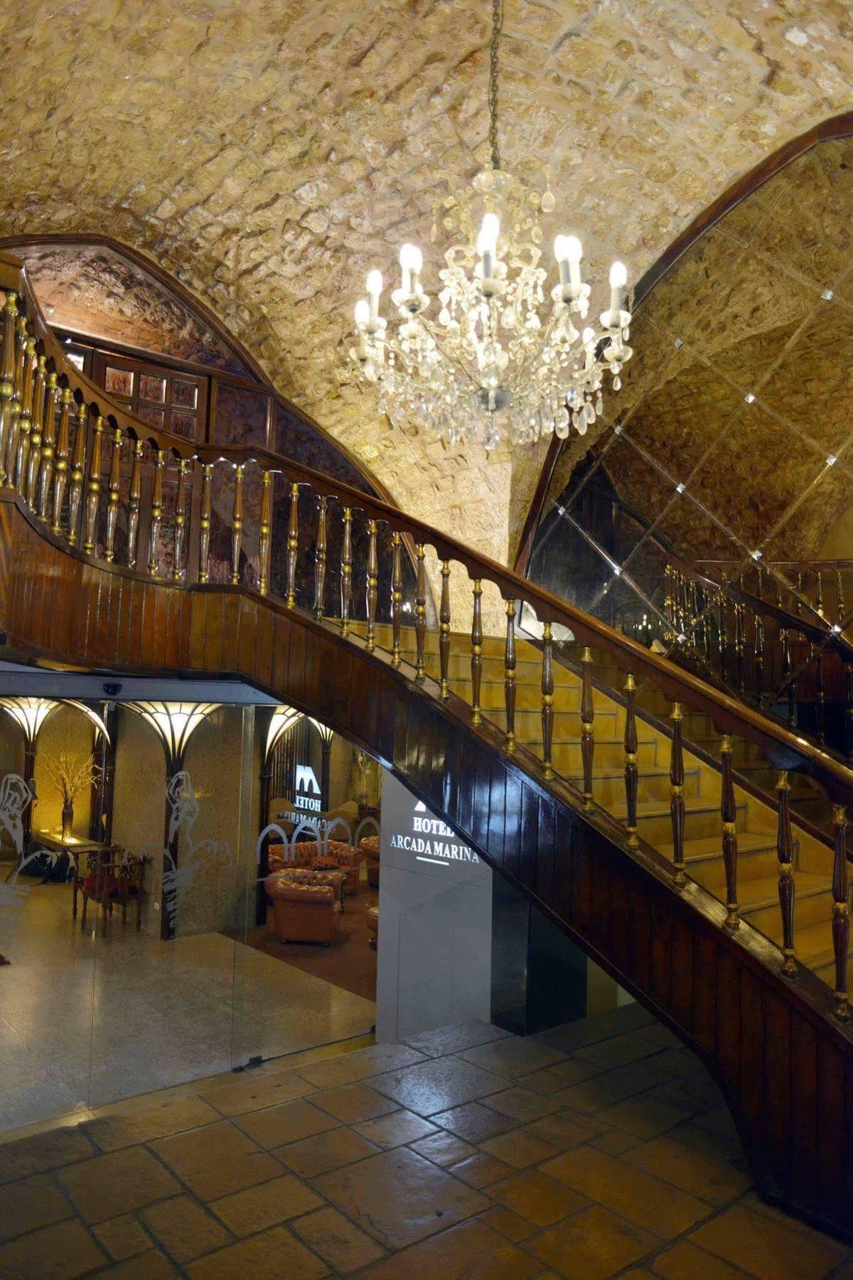 Arcada Marina Hotel จูนิเย ภายนอก รูปภาพ